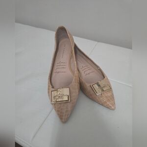 Chic Tan Loafers with Gold Accent